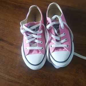 Girls size 11 pink converse